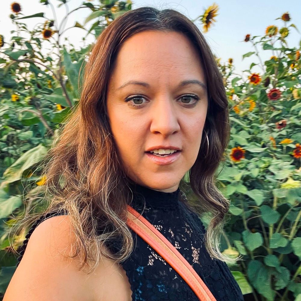 Meet your Posher, Letia